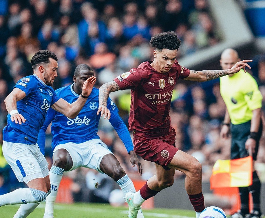 mk体育下载-曼联迎意甲关键赛，清晨外线爆发，赛场秩序良好，球探报告显示潜力的简单介绍